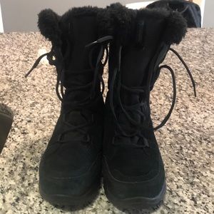 Columbia snow boots